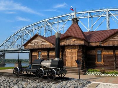 Хабаровский мост: музей, история и виды на Амур