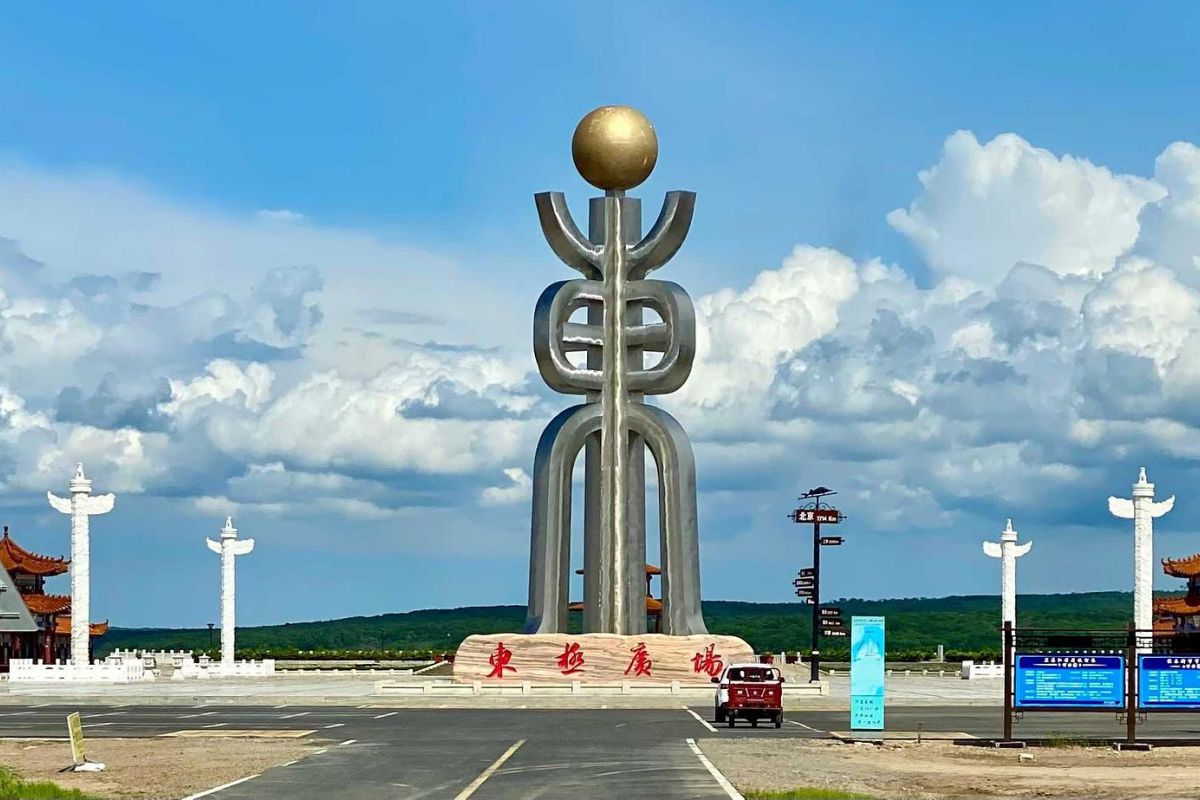 Экскурсия на остров Большой Уссурийский